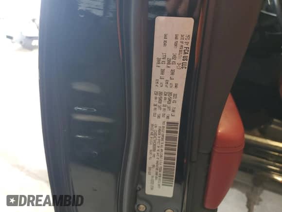 2017 Dodge Durango R/T z VIN 1C4SDHCTXHC869880, wystawiony jako Copart lot #61198785 z przebiegiem 132 717 mil mil oraz Szkoda całkowita • Salvage title. Historia ofert i sprzedaży dostępna na DreamBid. Obrazek 13.