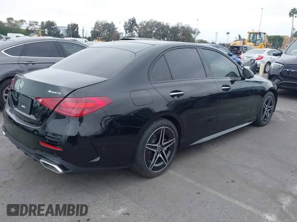 2024 Mercedes-Benz C 300 с VIN W1KAF4HB2RR190933, выставлен на аукционе IAAI как лот 43398611 с пробегом 2 745 миль миль и . История ставок и продаж доступна на DreamBid. Изображение 4.