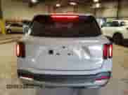 2025 Kia Sorento S с VIN 5XYRLDJC6SG378206, выставлен на аукционе Copart как лот 65598125 с пробегом 22 107 миль миль и Списание • Salvage title. История ставок и продаж доступна на DreamBid. Изображение 6.