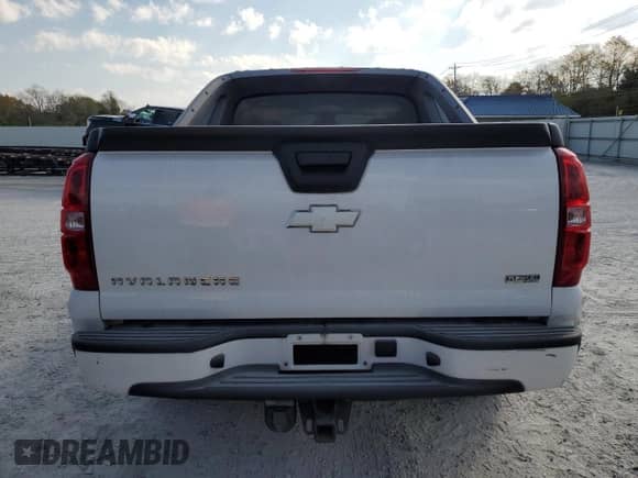 2009 Chevrolet Avalanche 2LT z VIN 3GNEC22049G265381, wystawiony jako Copart lot #77637224 z przebiegiem 131 688 mil mil oraz Szkoda całkowita • Salvage title. Historia ofert i sprzedaży dostępna na DreamBid. Obrazek 6.