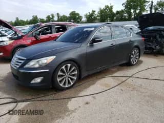 2014 Hyundai Genesis R-Spec z VIN KMHGC4DH1EU265213, wystawiony jako Copart lot #61543503 z przebiegiem 76 661 mil mil oraz Szkoda całkowita • Salvage title. Historia ofert i sprzedaży dostępna na DreamBid. Obrazek 1.