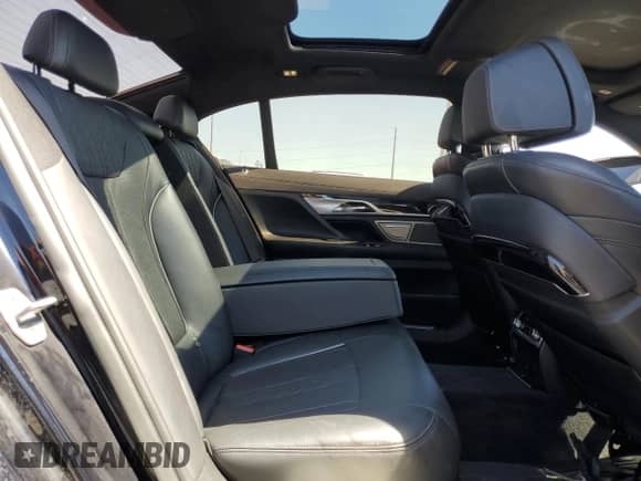 2019 BMW 7 Series 750i xDrive with VIN WBA7F2C57KB240392, listed as a Copart auction lot 58296274 with 44,676 mi miles and Salvage title. Bid and sale history available at DreamBid. Image 10.