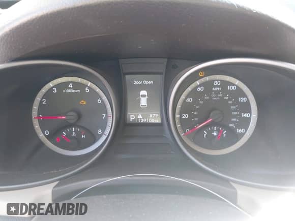 2015 Hyundai Santa Fe with VIN 5XYZT3LB4FG285320, listed as a IAAI auction lot 43358458 with 139,106 mi miles and . Bid and sale history available at DreamBid. Image 7.