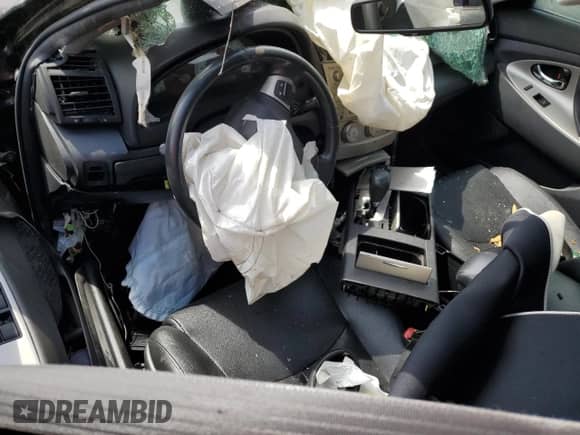 2011 Toyota Camry XLE с VIN 4T1BK3EK1BU131072, выставлен на аукционе Copart как лот 81093665 с пробегом Не указан миль и Списание • Salvage title. История ставок и продаж доступна на DreamBid. Изображение 8.