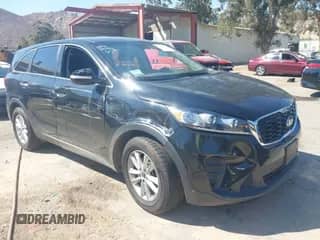 2020 Kia Sorento LX with VIN 5XYPG4A55LG663171, listed as a IAAI auction lot 43104844 with 125,639 mi miles and . Bid and sale history available at DreamBid. Image 1.