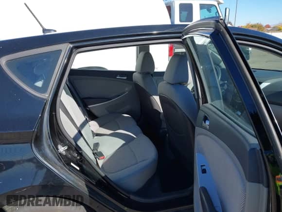 2012 Hyundai Accent GS с VIN KMHCT5AE5CU033841, выставлен на аукционе IAAI как лот 43480766 с пробегом 113 971 миль миль и . История ставок и продаж доступна на DreamBid. Изображение 8.