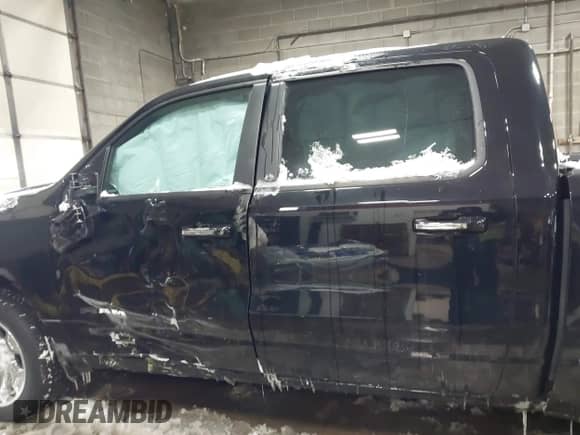 2020 Ram 1500 Big Horn z VIN 1C6SRFFT4LN195893, wystawiony jako IAAI lot #41606868 z przebiegiem 24 816 mil mil oraz . Historia ofert i sprzedaży dostępna na DreamBid. Obrazek 14.