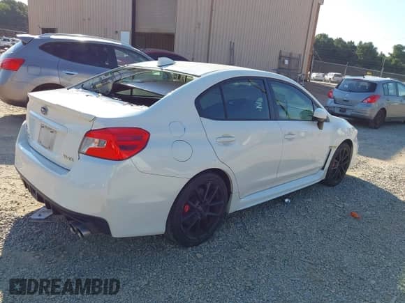 2020 Subaru WRX Premium with VIN JF1VA1B68L9809701, listed as a IAAI auction lot 43120526 with 25,678 mi miles and . Bid and sale history available at DreamBid. Image 4.
