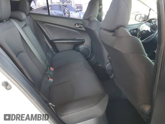 2019 Toyota Prius L Eco с VIN JTDKARFUXK3101195, выставлен на аукционе Copart как лот 82488755 с пробегом 37 486 миль миль и Списание • Salvage title. История ставок и продаж доступна на DreamBid. Изображение 10.