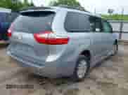 2016 Toyota Sienna XLE z VIN 5TDYK3DCXGS697249, wystawiony jako IAAI lot #42153128 z przebiegiem 54 824 mil mil oraz . Historia ofert i sprzedaży dostępna na DreamBid. Obrazek 4.