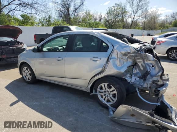 2018 Chevrolet Sonic LS с VIN 1G1JB5SHXJ4136217, выставлен на аукционе Copart как лот 52906665 с пробегом 61 514 миль миль и Списание • Salvage title. История ставок и продаж доступна на DreamBid. Изображение 2.