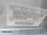 2015 Nissan Note SV z VIN 3N1CE2CP4FL412858, wystawiony jako IAAI lot #42358192 z przebiegiem 109 695 mil mil oraz . Historia ofert i sprzedaży dostępna na DreamBid. Obrazek 9.