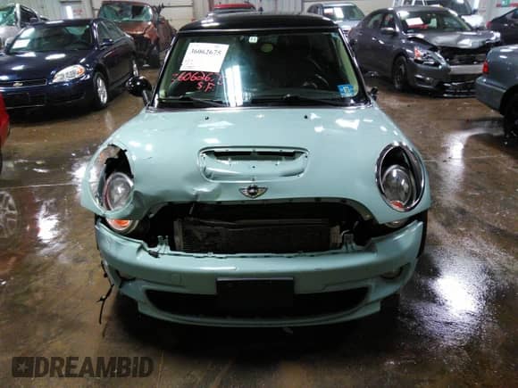 2011 MINI Hardtop S with VIN WMWSV3C58BTY15144, listed as a IAAI auction lot 36062675 with 97,997 mi miles and . Bid and sale history available at DreamBid. Image 6.