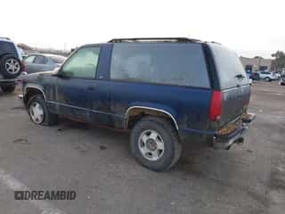 1994 Chevrolet Blazer с VIN 1GNEK18K5RJ300899, выставлен на аукционе IAAI как лот 43484447 с пробегом 318 795 миль миль и . История ставок и продаж доступна на DreamBid. Изображение 3.