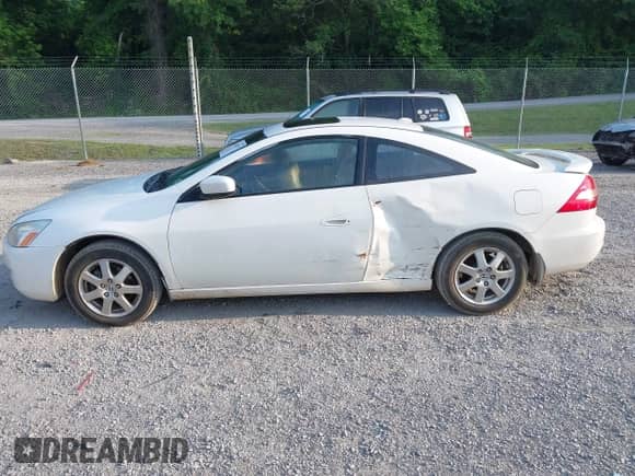 2005 Honda Accord EX-L z VIN 1HGCM82705A004546, wystawiony jako IAAI lot #42452679 z przebiegiem 237 797 mil mil oraz . Historia ofert i sprzedaży dostępna na DreamBid. Obrazek 14.