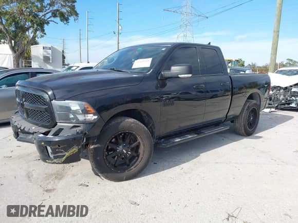 2018 Ram 1500 SLT с VIN 1C6RR6GG3JS304407, выставлен на аукционе IAAI как лот 41362115 с пробегом 124 824 миль миль и . История ставок и продаж доступна на DreamBid. Изображение 2.