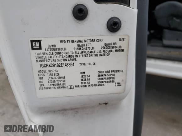 2002 Chevrolet Silverado 2500HD LT с VIN 1GCHK29102E143864, выставлен на аукционе Copart как лот 71846475 с пробегом 253 197 миль миль и Списание • Salvage title. История ставок и продаж доступна на DreamBid. Изображение 12.