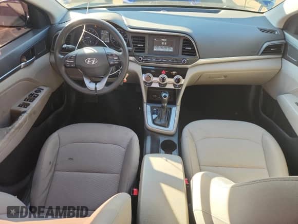 2019 Hyundai Elantra SE z VIN 5NPD74LF2KH449366, wystawiony jako Copart lot #90042315 z przebiegiem 86 693 mil mil oraz Szkoda całkowita • Salvage title. Historia ofert i sprzedaży dostępna na DreamBid. Obrazek 8.