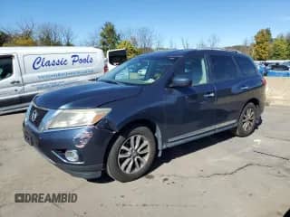 2014 Nissan Pathfinder SL with VIN 5N1AR2MN6EC627590, listed as a Copart auction lot 82416075 with 216,481 mi miles and Clean title. Bid and sale history available at DreamBid. Image 1.