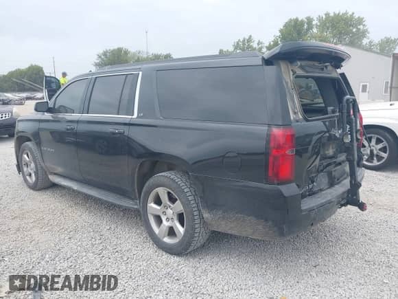2017 Chevrolet Suburban LT с VIN 1GNSKHKC0HR148611, выставлен на аукционе IAAI как лот 43079819 с пробегом 145 459 миль миль и . История ставок и продаж доступна на DreamBid. Изображение 3.