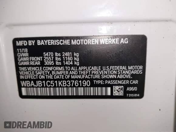 2019 BMW 5 Series 530e xDrive z VIN WBAJB1C51KB376190, wystawiony jako IAAI lot #41610326 z przebiegiem 22 089 mil mil oraz . Historia ofert i sprzedaży dostępna na DreamBid. Obrazek 9.