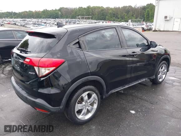 2020 Honda HR-V LX с VIN 3CZRU6H35LG703214, выставлен на аукционе IAAI как лот 42993730 с пробегом 80 187 миль миль и . История ставок и продаж доступна на DreamBid. Изображение 4.