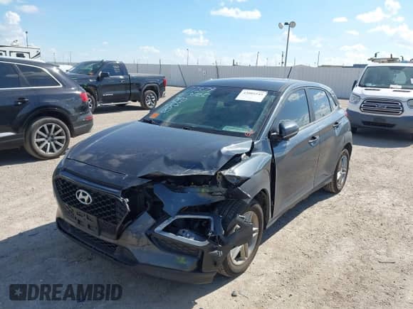2020 Hyundai Kona SE с VIN KM8K12AA9LU578499, выставлен на аукционе IAAI как лот 43005545 с пробегом 62 487 миль миль и . История ставок и продаж доступна на DreamBid. Изображение 6.