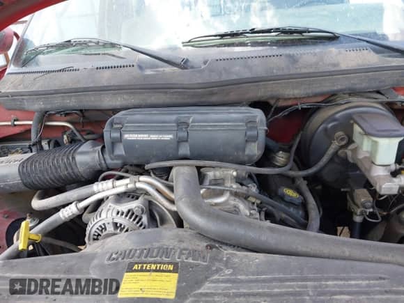 1997 Dodge 1500 z VIN 1B7HF13Z2VJ525760, wystawiony jako IAAI lot #42565456 z przebiegiem 218 390 mil mil oraz . Historia ofert i sprzedaży dostępna na DreamBid. Obrazek 10.