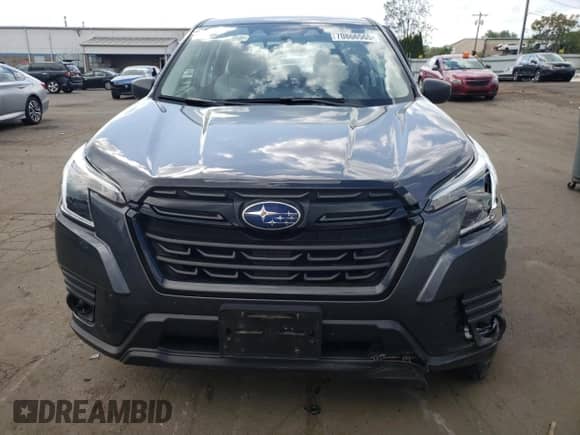 2024 Subaru Forester z VIN JF2SKAAC5RH464581, wystawiony jako Copart lot #70866565 z przebiegiem 22 627 mil mil oraz Szkoda całkowita • Salvage title. Historia ofert i sprzedaży dostępna na DreamBid. Obrazek 5.