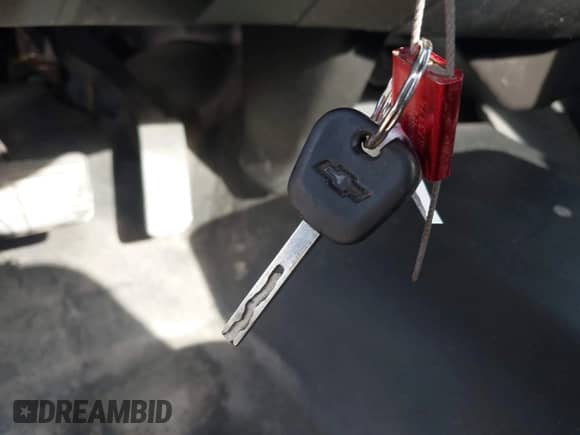 2018 Chevrolet Silverado 1500 Work Truck с VIN 1GCNCNEH8JZ166739, выставлен на аукционе IAAI как лот 42525100 с пробегом 189 199 миль миль и . История ставок и продаж доступна на DreamBid. Изображение 11.
