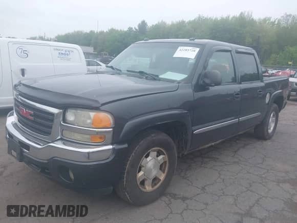 2005 GMC Sierra 1500 SLE with VIN 2GTEK13TX51225016, listed as a IAAI auction lot 42285728 with 258,939 mi miles and . Bid and sale history available at DreamBid. Image 18.