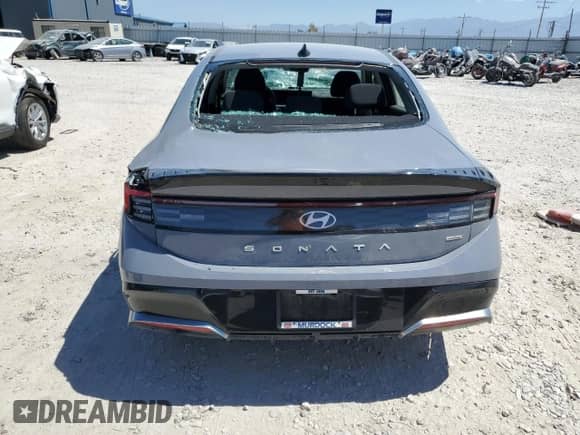 2024 Hyundai Sonata SEL с VIN KMHL64JA6RA425333, выставлен на аукционе Copart как лот 68399555 с пробегом 19 090 миль миль и Списание • Salvage title. История ставок и продаж доступна на DreamBid. Изображение 6.