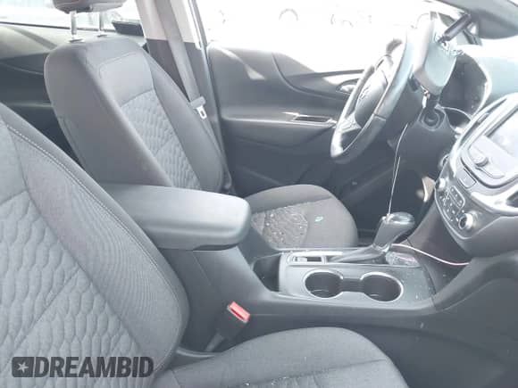 2021 Chevrolet Equinox LT with VIN 3GNAXKEV6MS163337, listed as a IAAI auction lot 42619326 with 29,395 mi miles and . Bid and sale history available at DreamBid. Image 5.