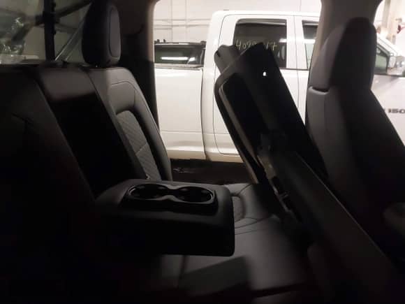 2022 Chevrolet Colorado 4WD Z71 with VIN 1GCGTDEN6N1169037, listed as a IAAI auction lot 40987020 with 25,189 mi miles and . Bid and sale history available at DreamBid. Image 8.