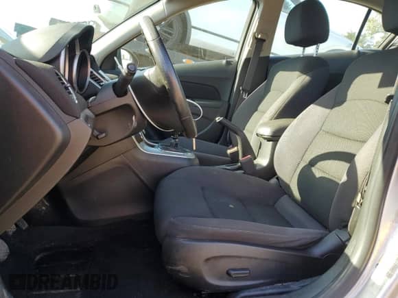 2015 Chevrolet Cruze LT with VIN 1G1PD5SBXF7163794, listed as a Copart auction lot 85139025 with 104,357 mi miles and Salvage title. Bid and sale history available at DreamBid. Image 7.