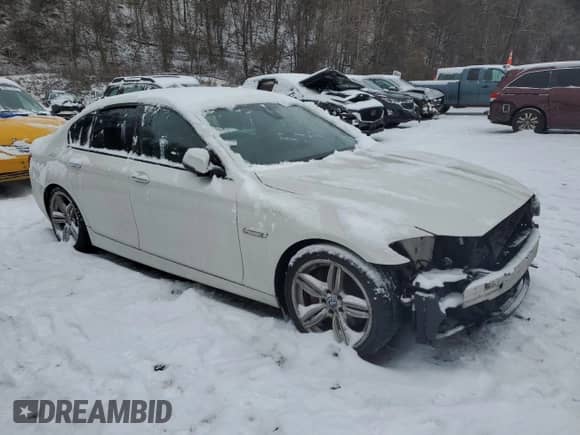 2015 BMW 5 Series 550i с VIN WBAKN9C55FD960970, выставлен на аукционе Copart как лот 84994434 с пробегом 105 593 миль миль и Списание • Salvage title. История ставок и продаж доступна на DreamBid. Изображение 4.
