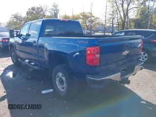 2019 Chevrolet Silverado 2500HD Work Truck z VIN 1GC1KREG5KF135161, wystawiony jako IAAI lot #43496933 z przebiegiem 227 043 mil mil oraz . Historia ofert i sprzedaży dostępna na DreamBid. Obrazek 3.