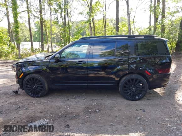 2024 Hyundai Santa Fe Calligraphy z VIN 5NMP5DGL8RH030609, wystawiony jako IAAI lot #42298043 z przebiegiem 12 581 mil mil oraz . Historia ofert i sprzedaży dostępna na DreamBid. Obrazek 15.