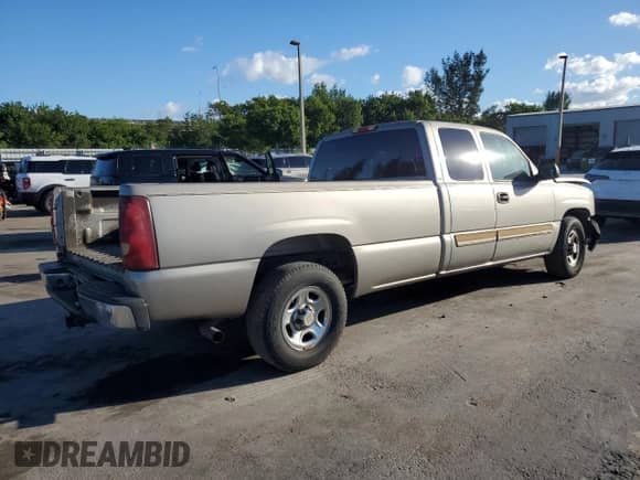 2003 Chevrolet Silverado 1500 LS z VIN 1GCEC19T63E349915, wystawiony jako Copart lot #86535025 z przebiegiem 85 986 mil mil oraz Szkoda całkowita • Salvage title. Historia ofert i sprzedaży dostępna na DreamBid. Obrazek 3.