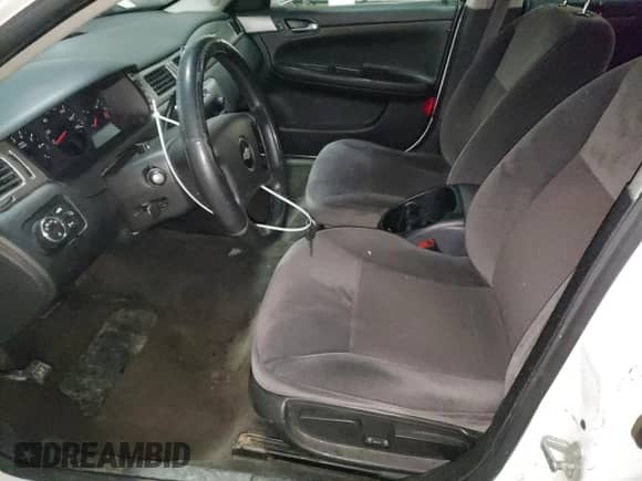 2014 Chevrolet Impala Police Police with VIN 2G1WD5E33E1167570, listed as a Copart auction lot 83104454 with 120,649 mi miles and Clean title. Bid and sale history available at DreamBid. Image 7.