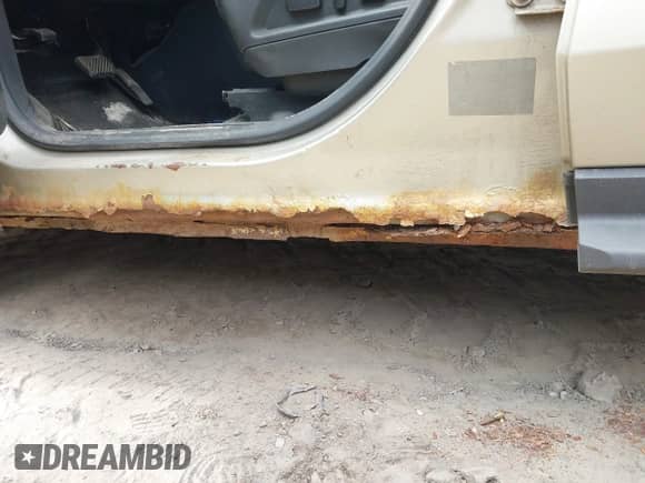 2015 Chevrolet Equinox LT with VIN 1GNFLFEK7FZ135230, listed as a IAAI auction lot 43469455 with 139,119 mi miles and . Bid and sale history available at DreamBid. Image 6.