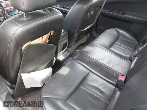 2008 Chevrolet Impala LT with VIN 2G1WT58KX89141799, listed as a IAAI auction lot 43419466 with 337,179 mi miles and . Bid and sale history available at DreamBid. Image 8.