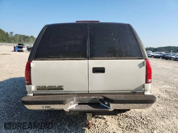 1996 Chevrolet Tahoe с VIN 1GNEK13R4TJ383043, выставлен на аукционе Copart как лот 71683065 с пробегом Не указан миль и Списание • Salvage title. История ставок и продаж доступна на DreamBid. Изображение 6.