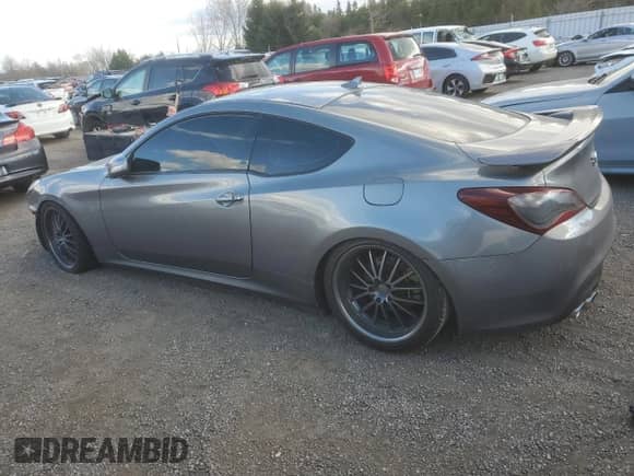 2010 Hyundai Genesis Coupe z VIN KMHHU6KH9AU005622, wystawiony jako Copart lot #79359834 z przebiegiem 241 620 mil mil oraz Czysty tytuł • Clean title. Historia ofert i sprzedaży dostępna na DreamBid. Obrazek 2.