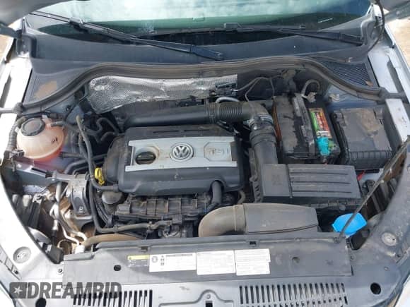 2017 Volkswagen Tiguan S с VIN WVGBV7AX6HK051108, выставлен на аукционе IAAI как лот 42451827 с пробегом 58 462 миль миль и . История ставок и продаж доступна на DreamBid. Изображение 10.