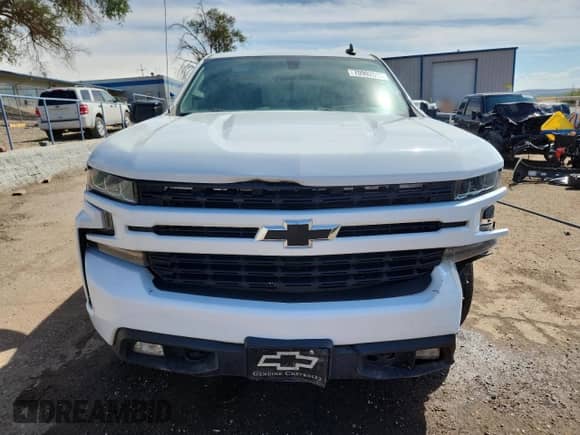 2021 Chevrolet Silverado 1500 RST with VIN 1GCUYEED3MZ353305, listed as a Copart auction lot 70902515 with 63,378 mi miles and Salvage title. Bid and sale history available at DreamBid. Image 5.