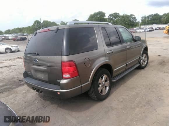 2003 Ford Explorer with VIN 1FMZU65K43UA92733, listed as a IAAI auction lot 42093512 with 201,805 mi miles and . Bid and sale history available at DreamBid. Image 4.