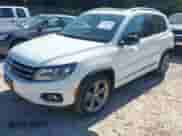 2017 Volkswagen Tiguan Sport с VIN WVGUV7AX2HW509048, выставлен на аукционе IAAI как лот 42781032 с пробегом 91 546 миль миль и . История ставок и продаж доступна на DreamBid. Изображение 2.