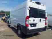 2023 Ram ProMaster Cargo z VIN 3C6LRVDG0PE579278, wystawiony jako IAAI lot #42852620 z przebiegiem 29 144 mil mil oraz . Historia ofert i sprzedaży dostępna na DreamBid. Obrazek 3.