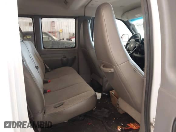 2017 Chevrolet Express Passenger LT with VIN 1GAZGPFG7H1336632, listed as a IAAI auction lot 42682488 with 91,639 mi miles and . Bid and sale history available at DreamBid. Image 8.